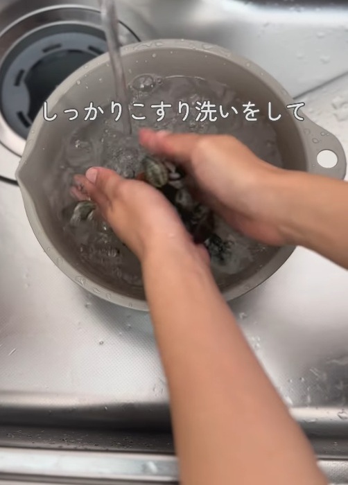 水を換えながらしっかり擦り洗い