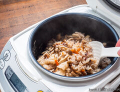 炊き込みご飯の写真