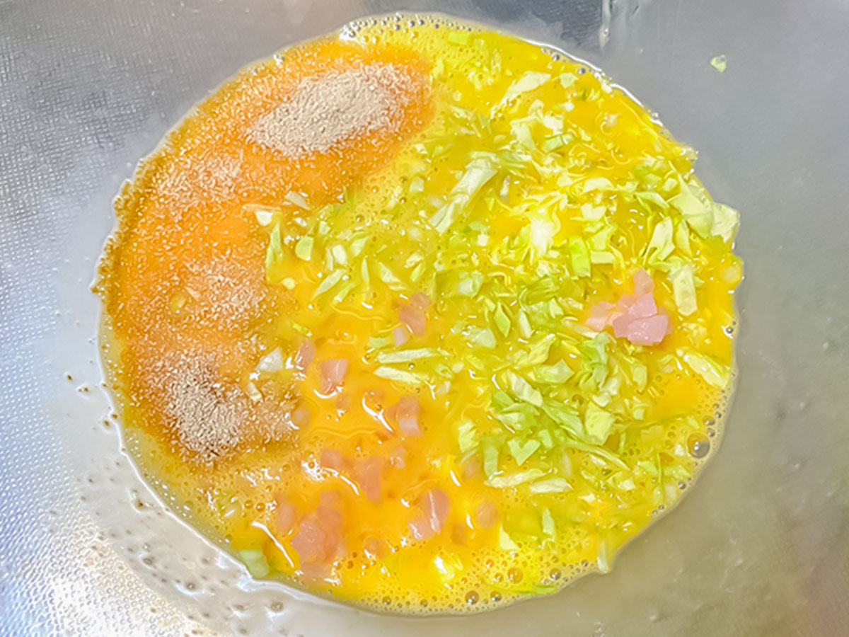 『お好み焼き風卵焼き』を作る写真