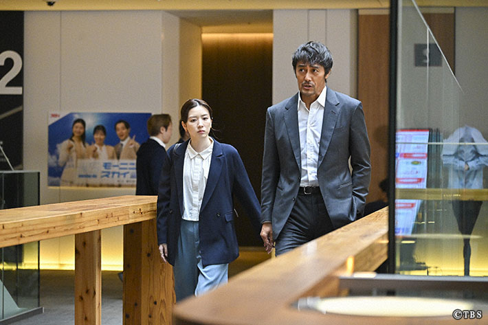 『キャスター』場面写真