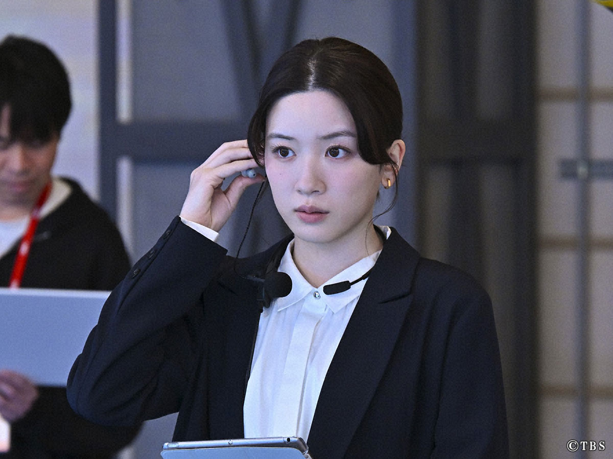 『キャスター』場面写真