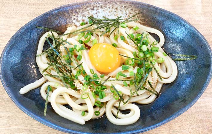 『めんつゆごま油うどん』の完成写真
