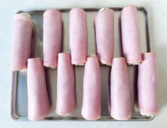 『ちくわとハムチーズの春巻き』を作る写真
