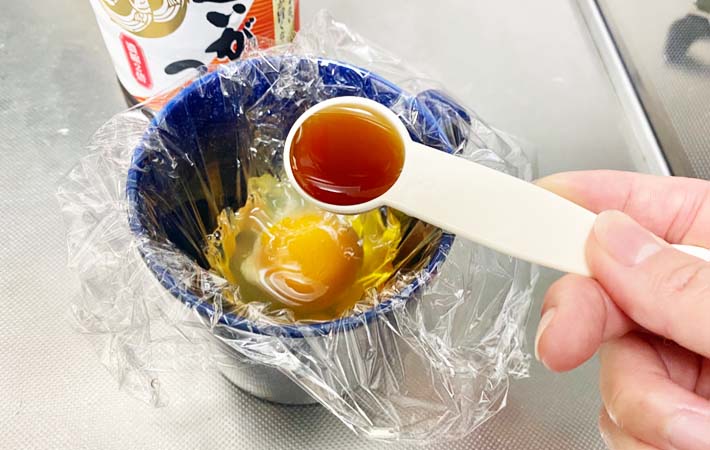 レンジで卵焼きを作る写真