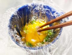 卵焼き作りの写真