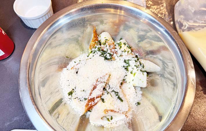 『ちくわのパン粉焼き』を作る写真