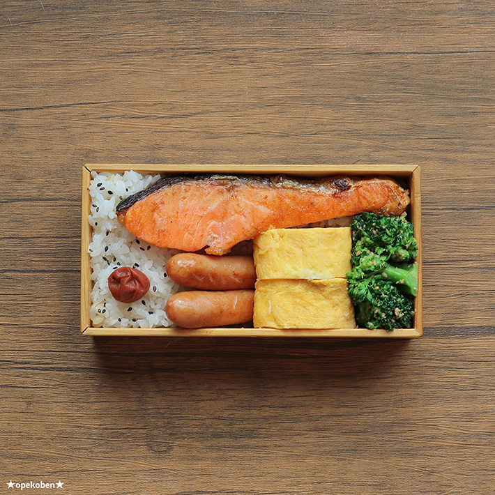 お弁当の写真