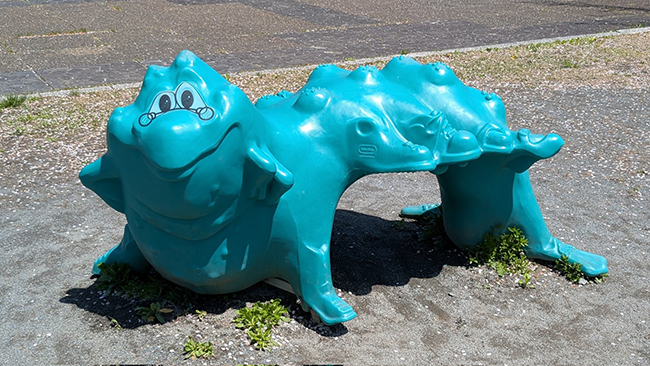 青森県の下田公園のオブジェ