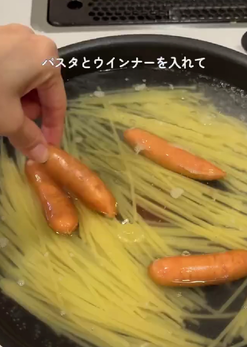 パスタとウインナー