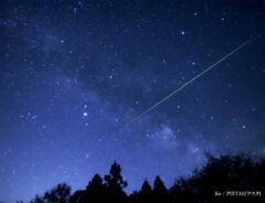 流れ星の画像