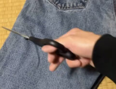 デニムパンツの写真