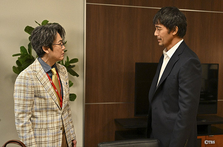 『キャスター』場面写真