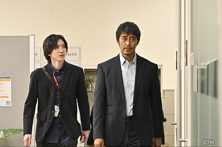 『キャスター』場面写真