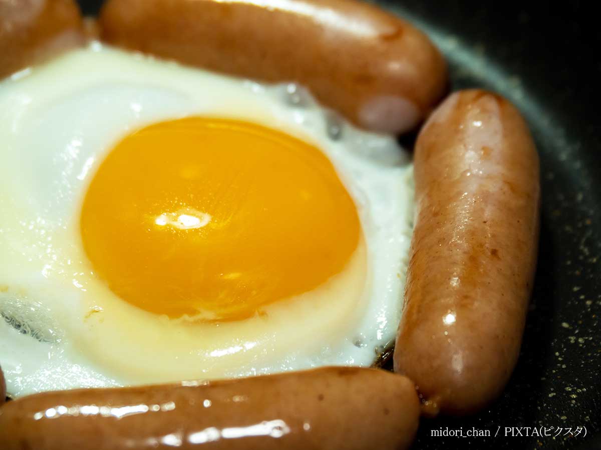 目玉焼きとウインナー