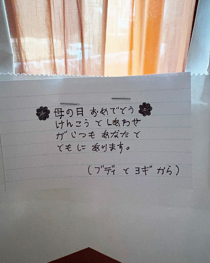 外国人従業員からのプレゼント