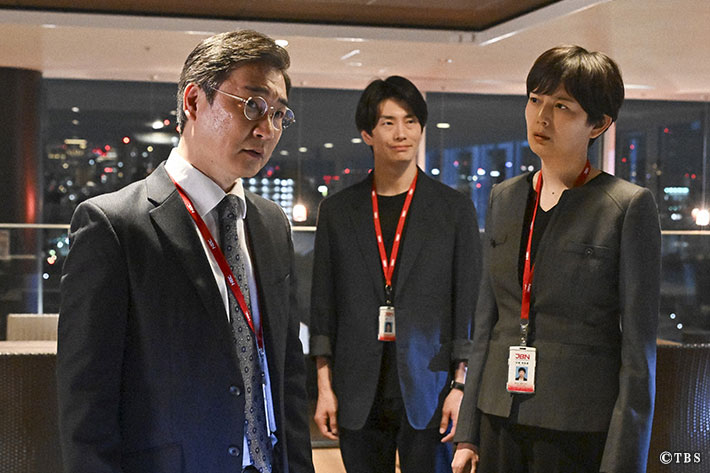 『キャスター』場面写真