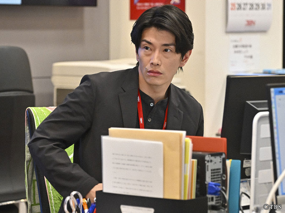 『キャスター』場面写真