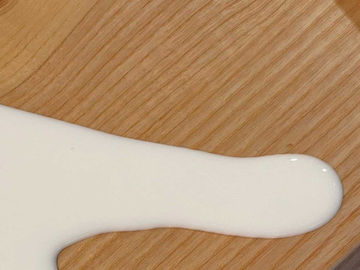 牛乳こぼす