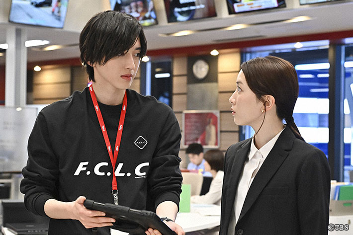『キャスター』場面写真