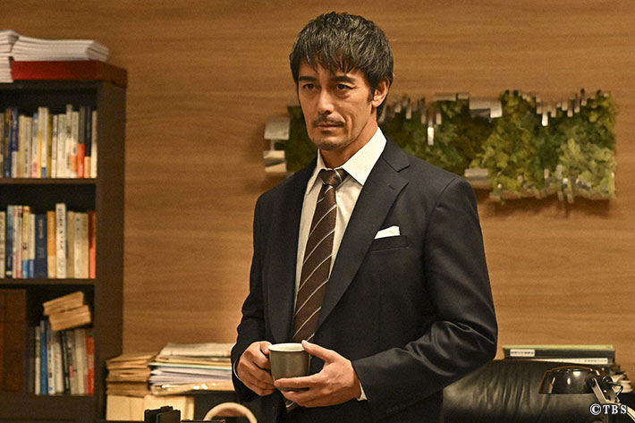 『キャスター』場面写真