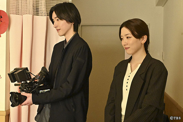 『キャスター』場面写真