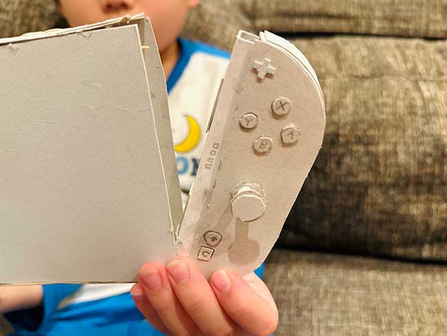 紙で作ったゲーム機