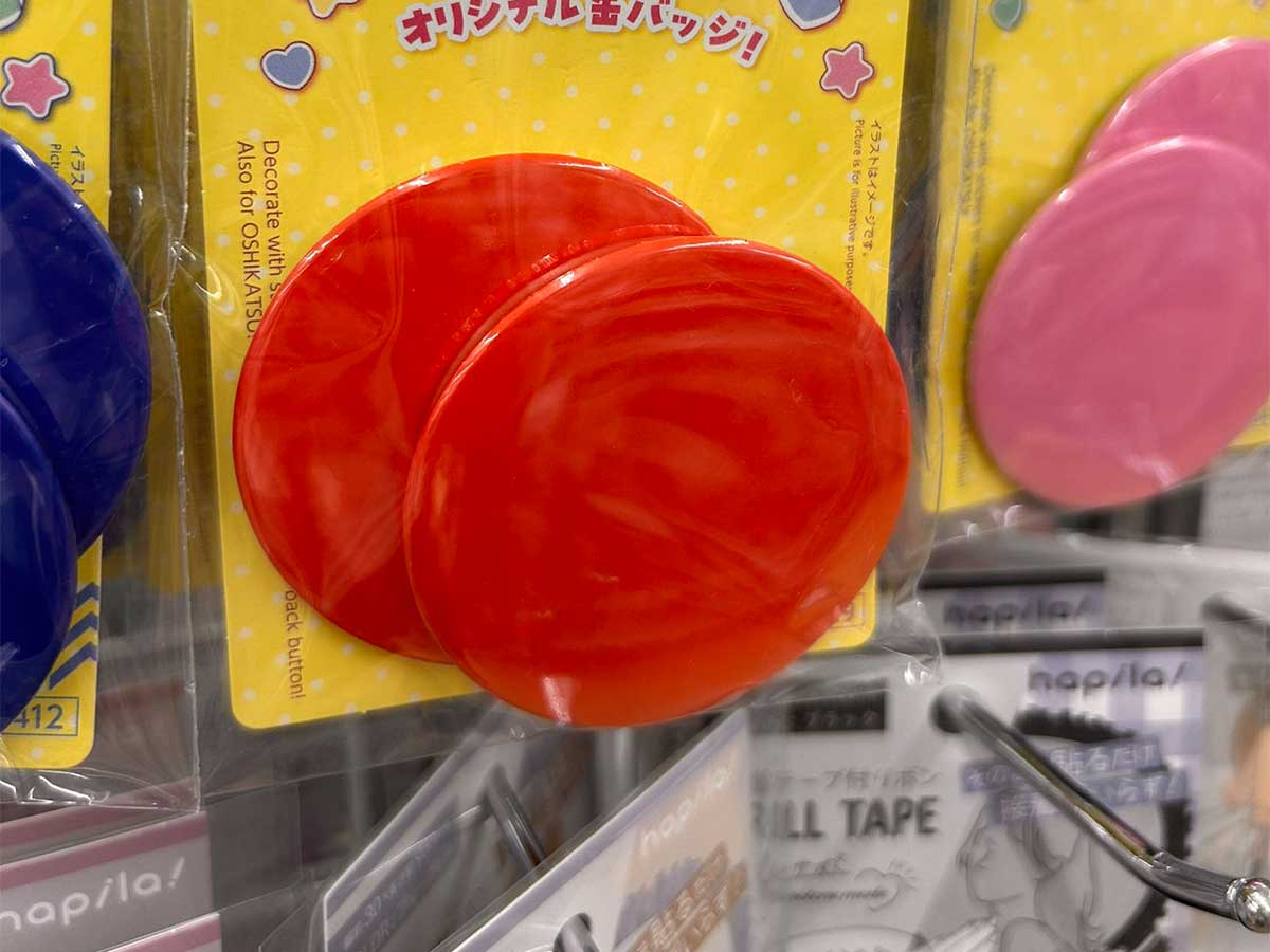 こみゃく缶バッジ