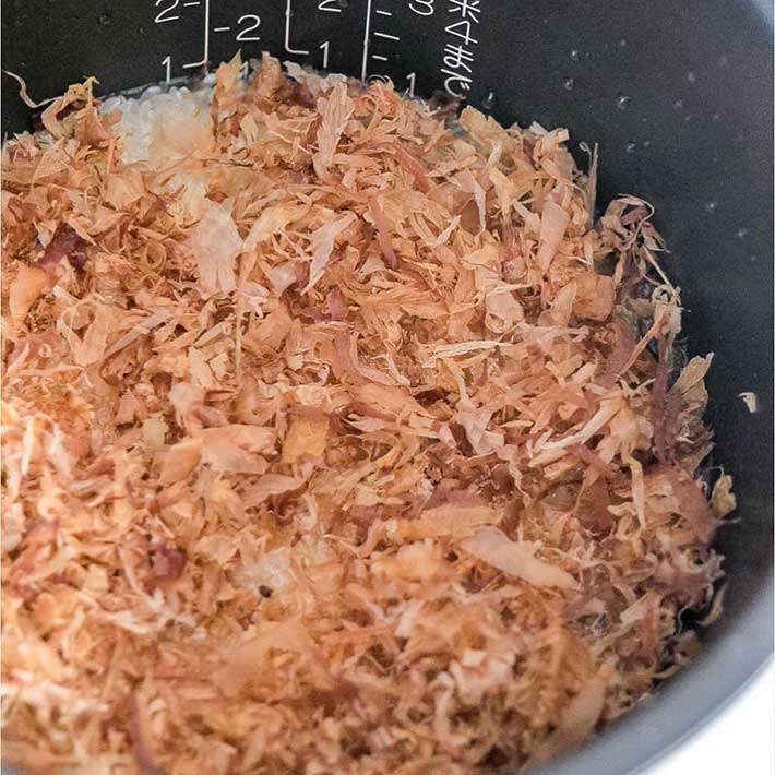 かつお梅ご飯