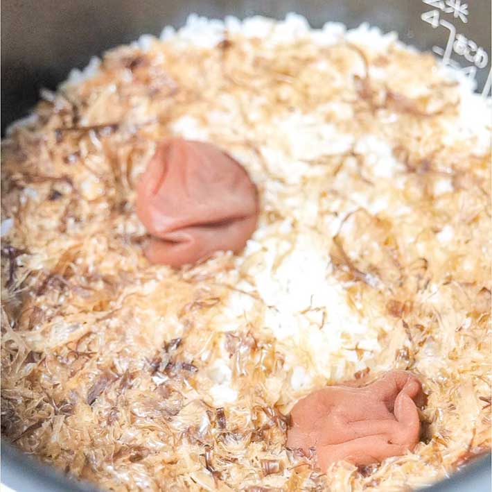 かつお梅ご飯