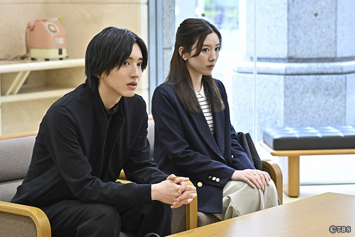 『キャスター』場面写真