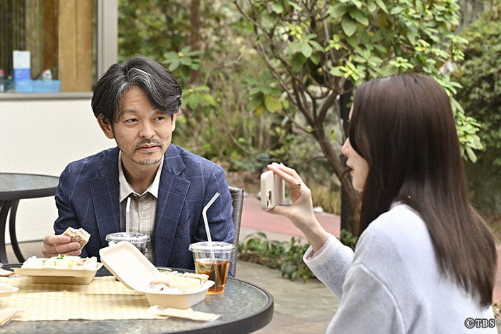 『キャスター』場面写真