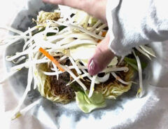 もな（mona_kurashi_）さんが紹介した『焼かない焼きそば』