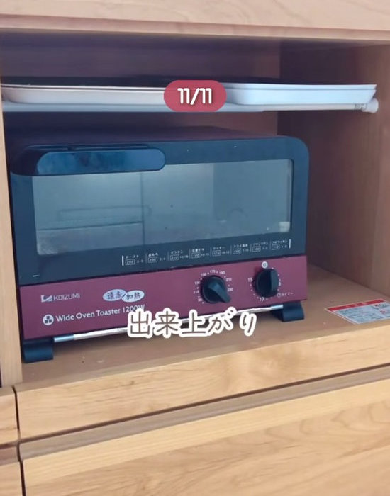 突っ張り棒を使ったトレイ収納