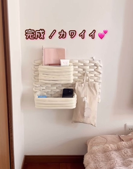 小物を入れて完成した壁掛け収納
