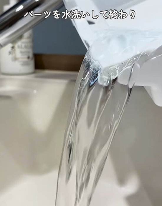 パーツ類を水洗い