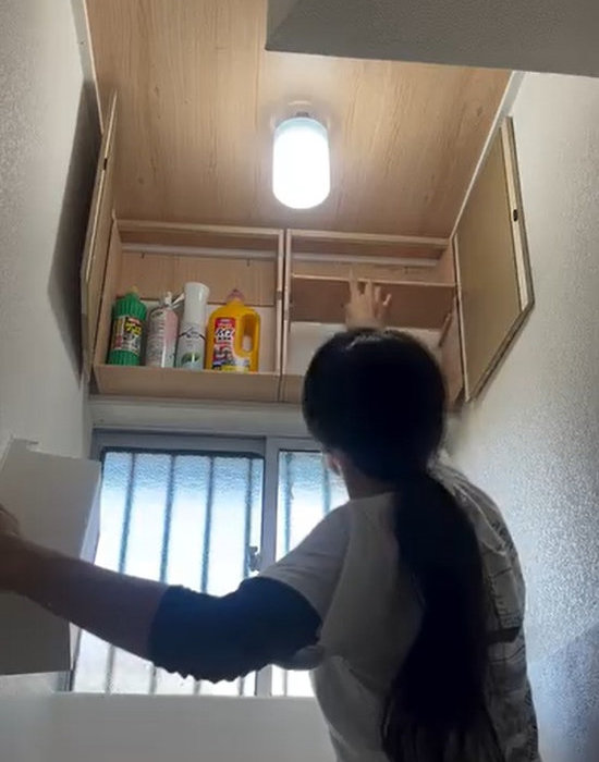 収納棚を設置したトイレ