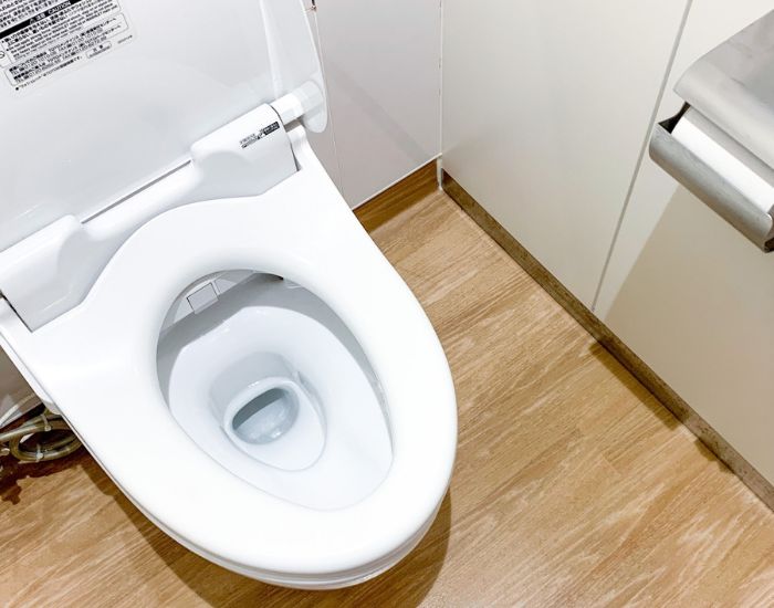 トイレの便器を上から撮影した写真