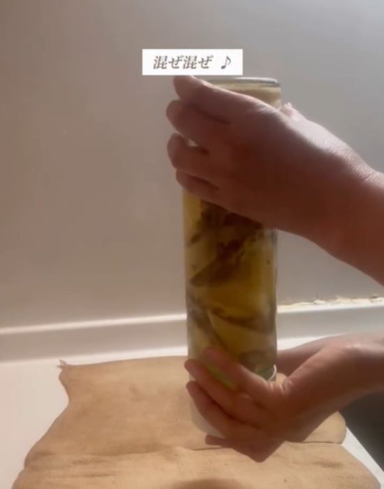 混ぜている様子