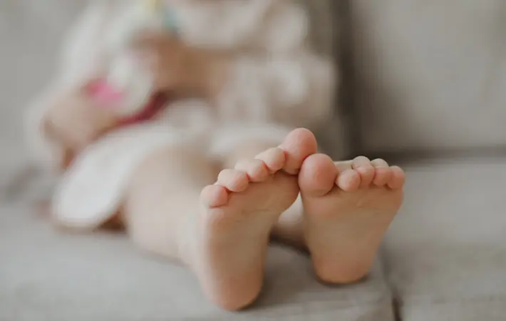足のサイズの平均【男女別】