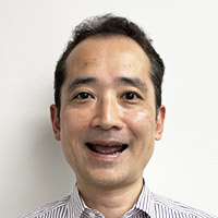 カモガワさん