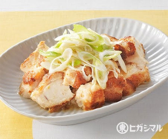 チキンソテーのねぎわさびソースかけの写真