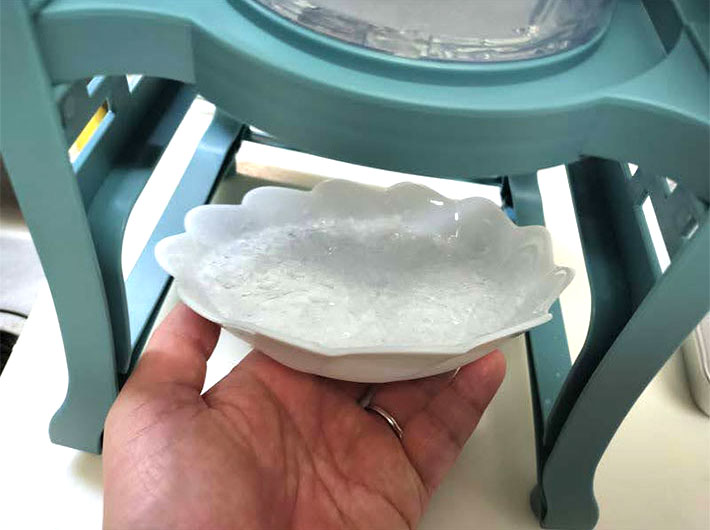 かき氷を作る写真