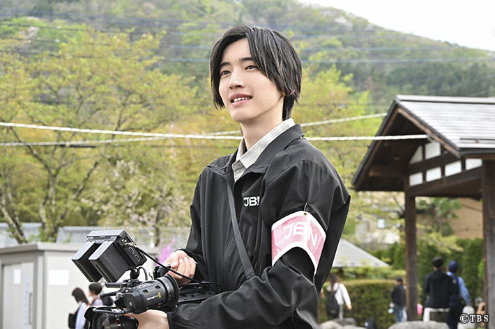 『キャスター』場面写真