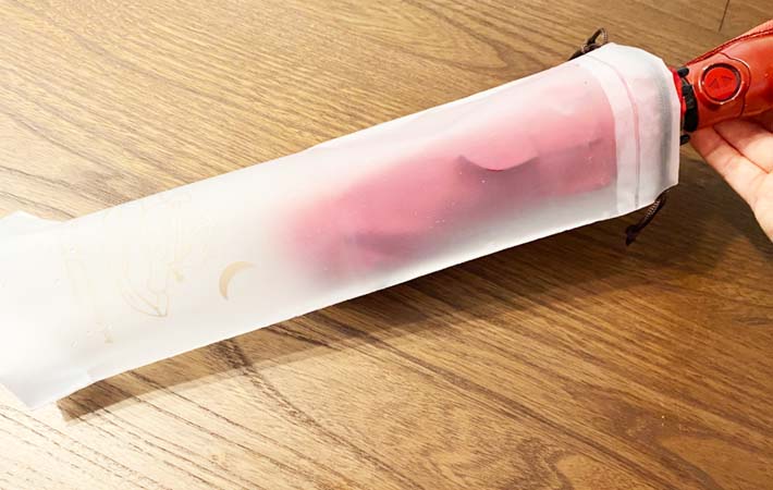 『折りたたみ傘巾着ケース』の使用写真