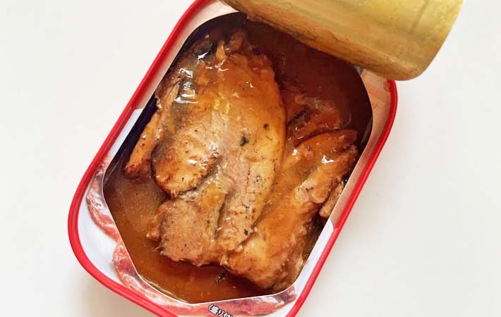 サンマの蒲焼き缶の写真