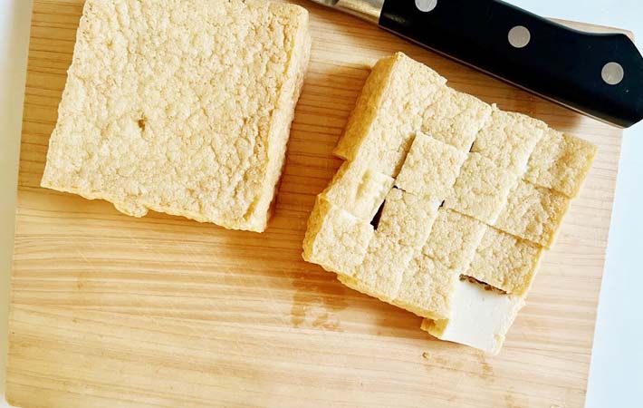 『厚揚げの煮物』を作る写真