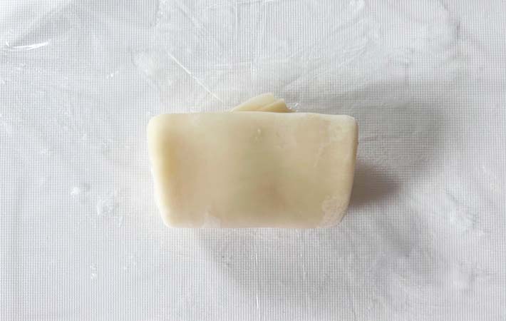 『餃子の皮クッキー』を作る写真
