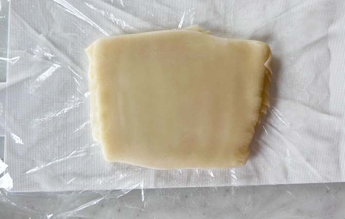 『餃子の皮クッキー』を作る写真