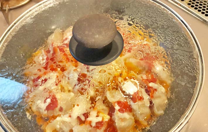 『まるでピザなギョーザ』を作る写真