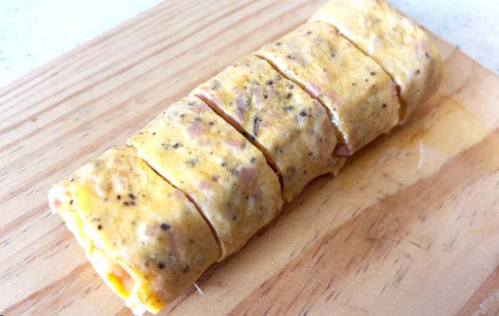 ブラックペッパーと粉チーズの玉子焼きの完成写真